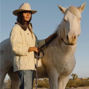 Vintage Cream Quilted Jacket with Brown Collar